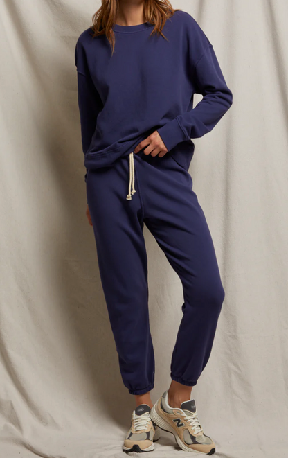 the JOHNNY jogger, dusk