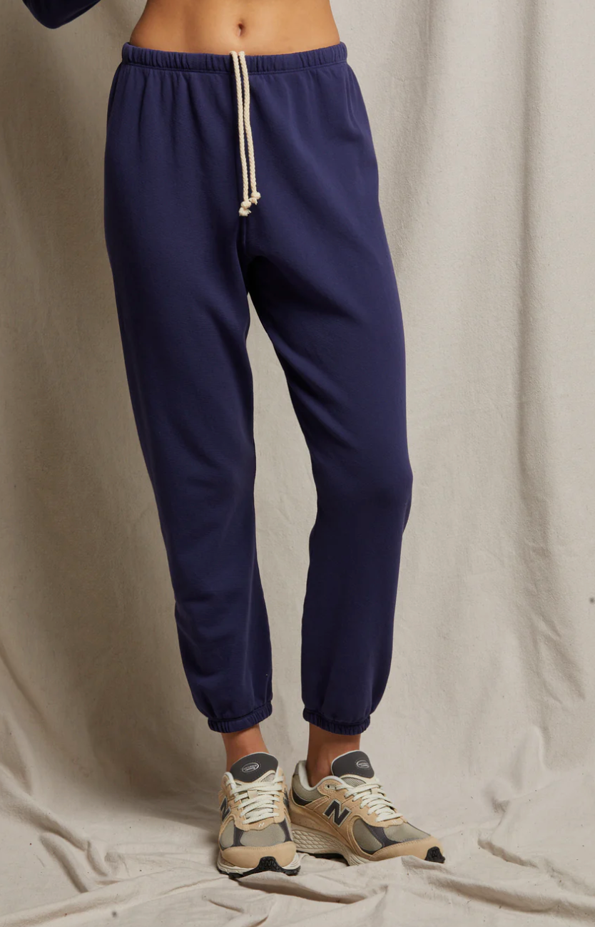 the JOHNNY jogger, dusk