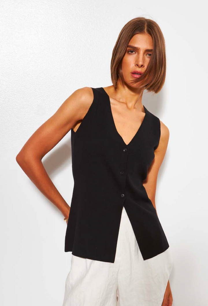 LINE THE LABEL – SHOPBELLABOUTIQUE