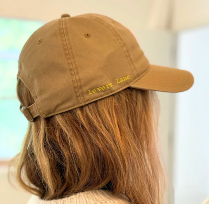 the IMPERFECT heart hat, camel x orange