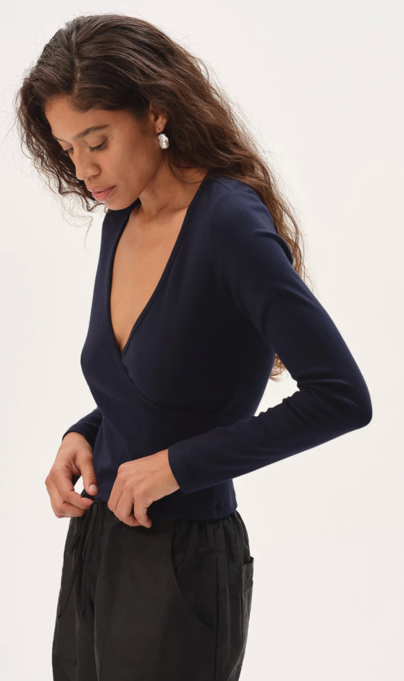the BABY RIB CROSS long sleeve, navy