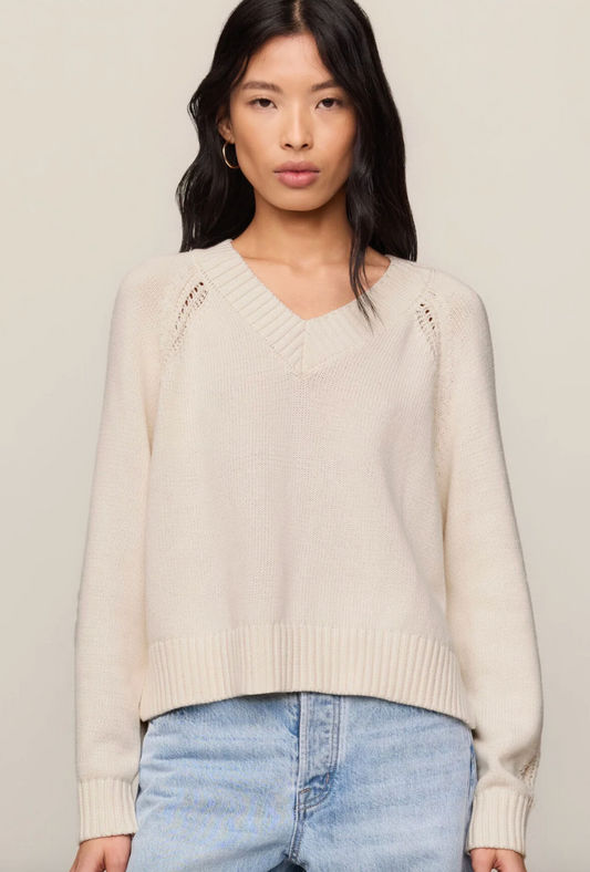 the STRATTON V-Neck, sandstone