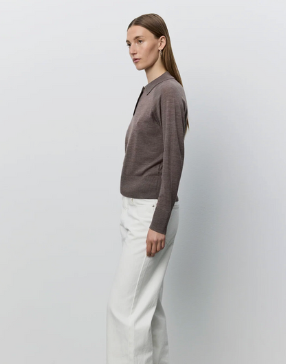 the SELENESW knit polo, brown melange