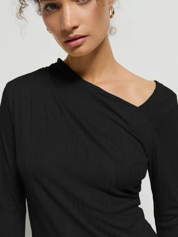 the TIA long sleeve