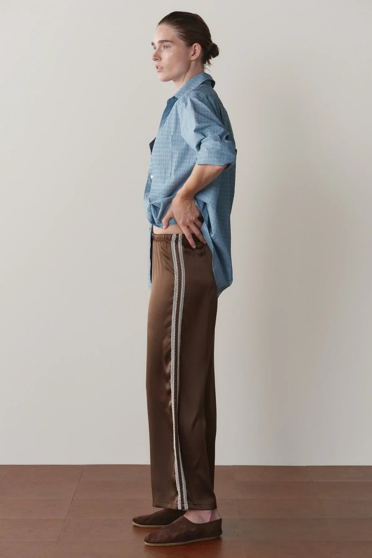 the SILK lace crop, espresso