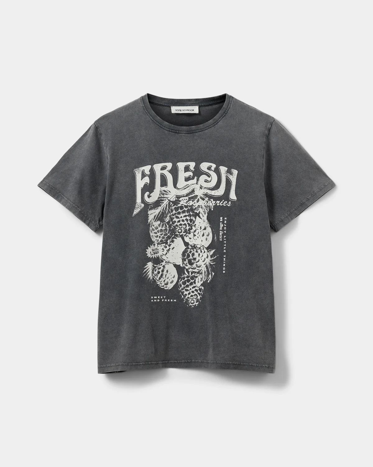 the ZENA tee, wash black