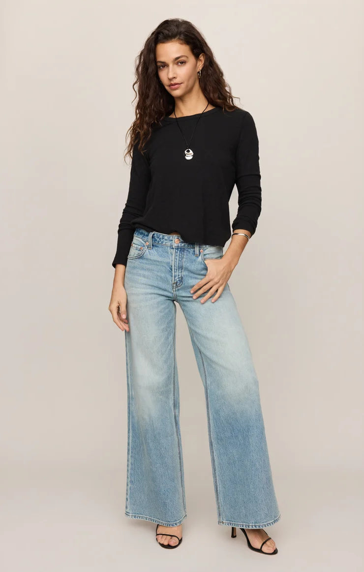 the JUNIE long sleeve tee, black