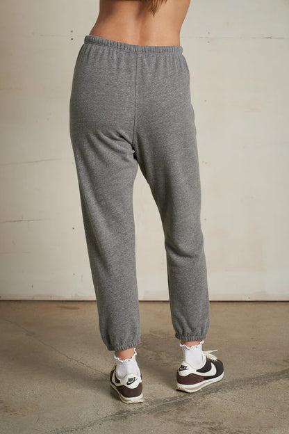 the JOHNNY jogger, dark heather grey