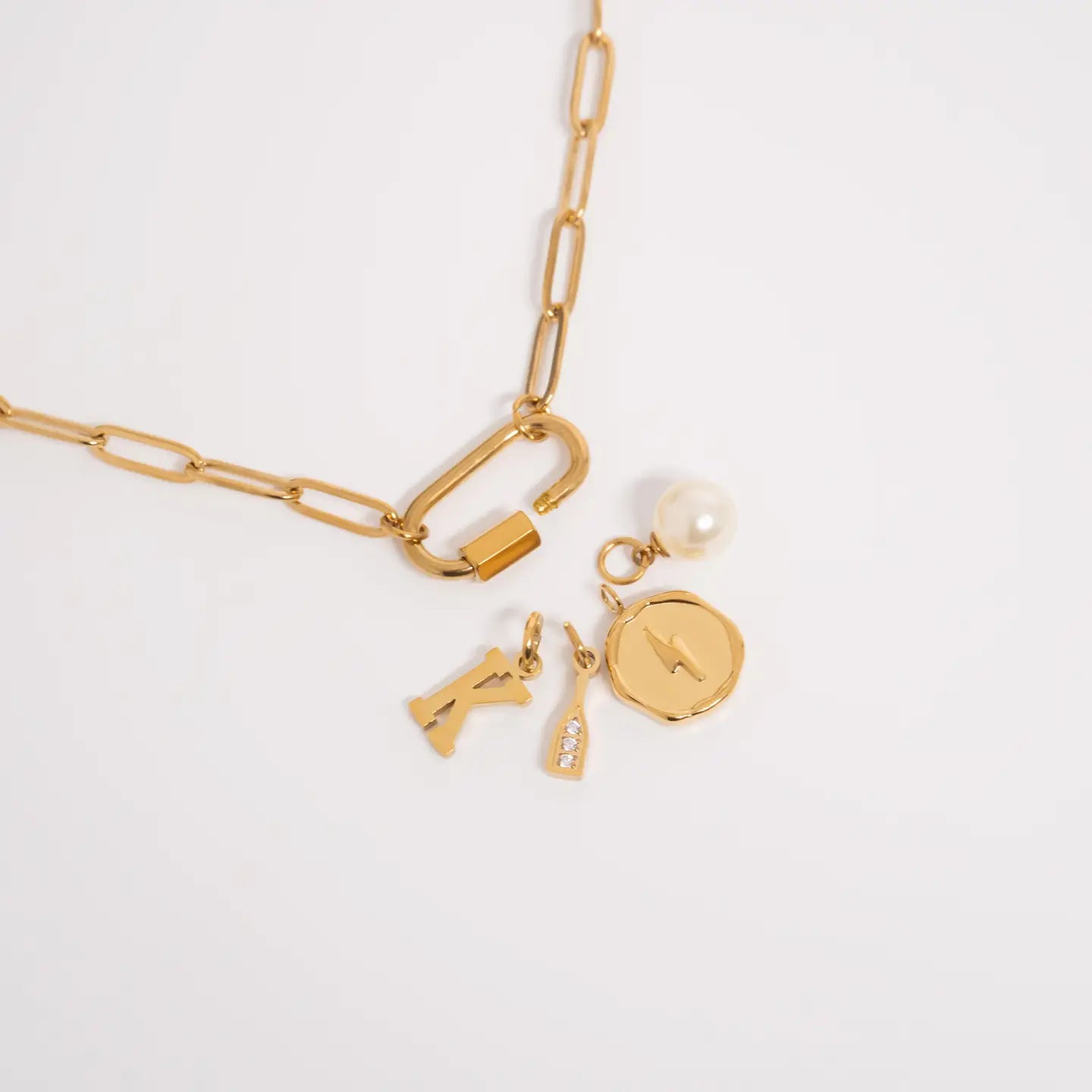 the PAPERCLIP necklace, gold