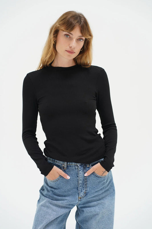 the DALSTON crew, black