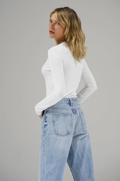 the DALSTON crew, white