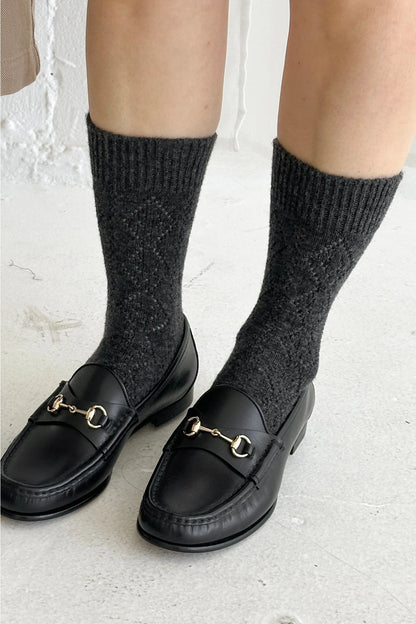 the CASHMERE POINTELLE sock, charcoal