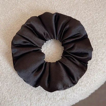 the SILKY scrunchie