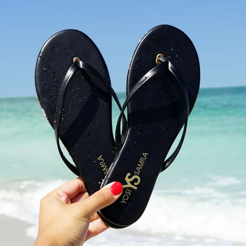 the RIVINGTON flip flop, black