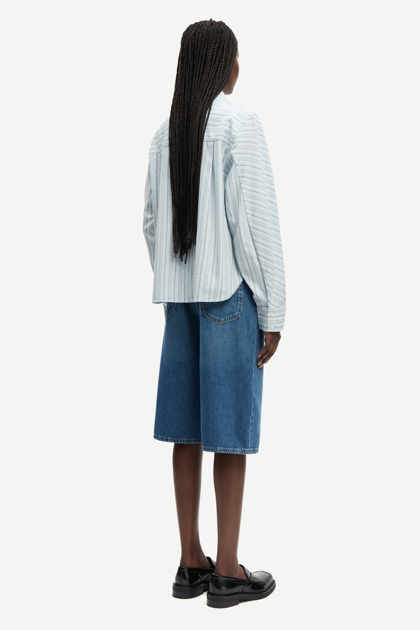 the SAREBECCA short, fluid denim