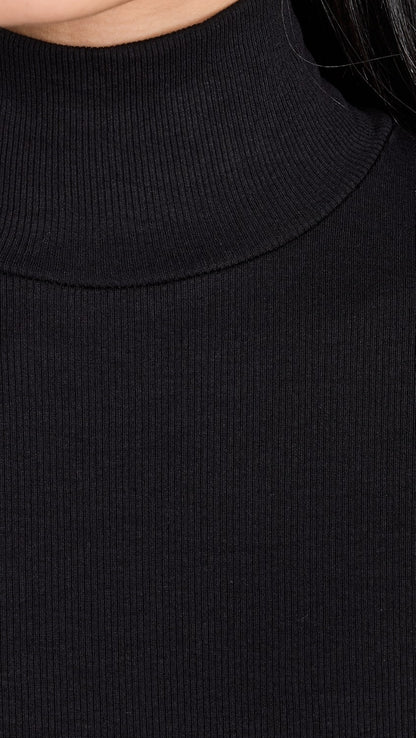 the HELMS top, black